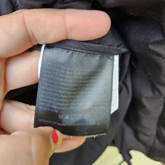 Lululemon black Lightweight Relaxed-Fit Down Jacket size 8 - Picture 10 of 10